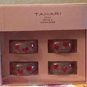 Tahari Round Red Heart Print Napkin Rings. Box of 4